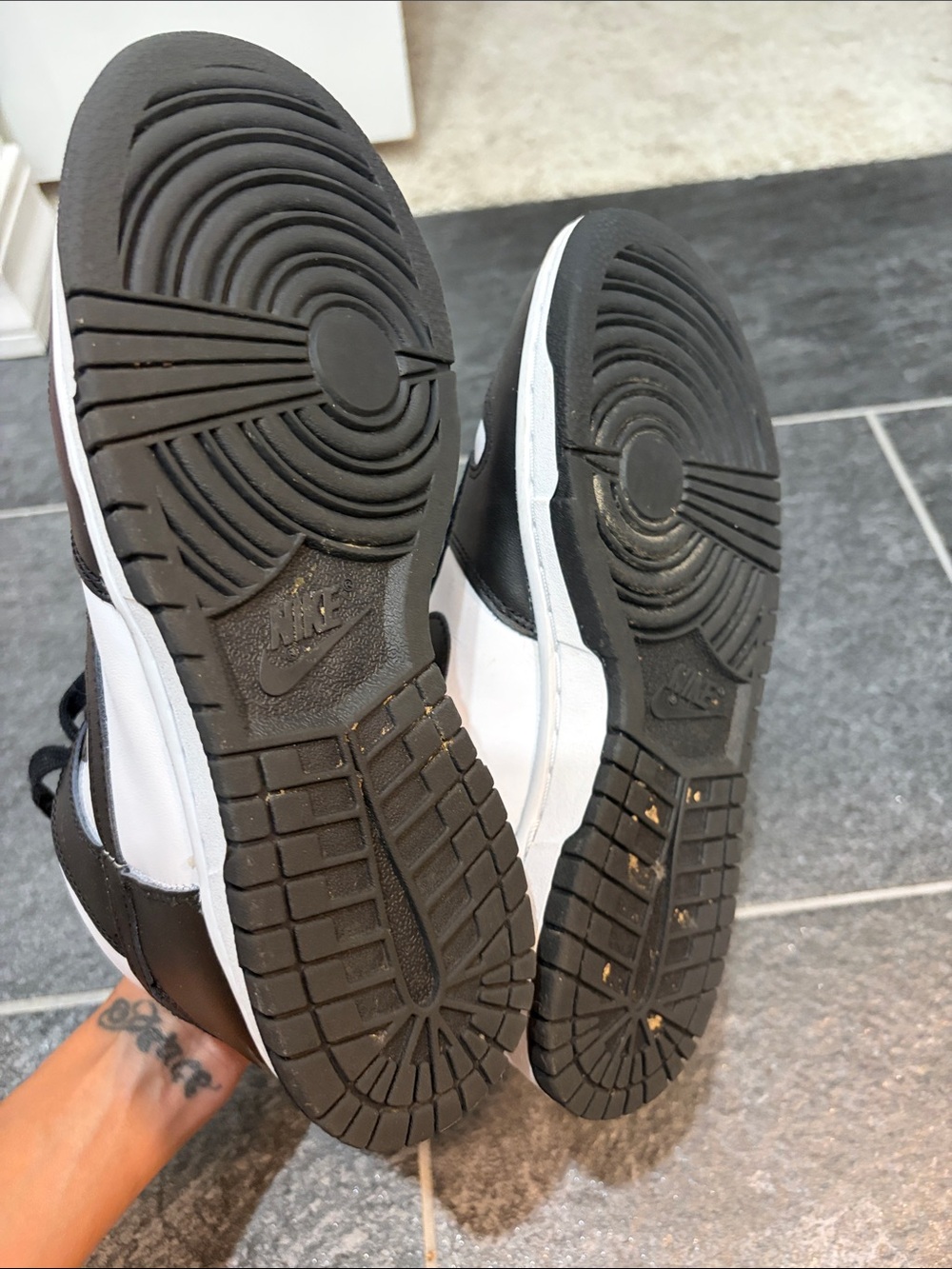 Nike Black and White High-Top Sneakers - Picture 3 of 4